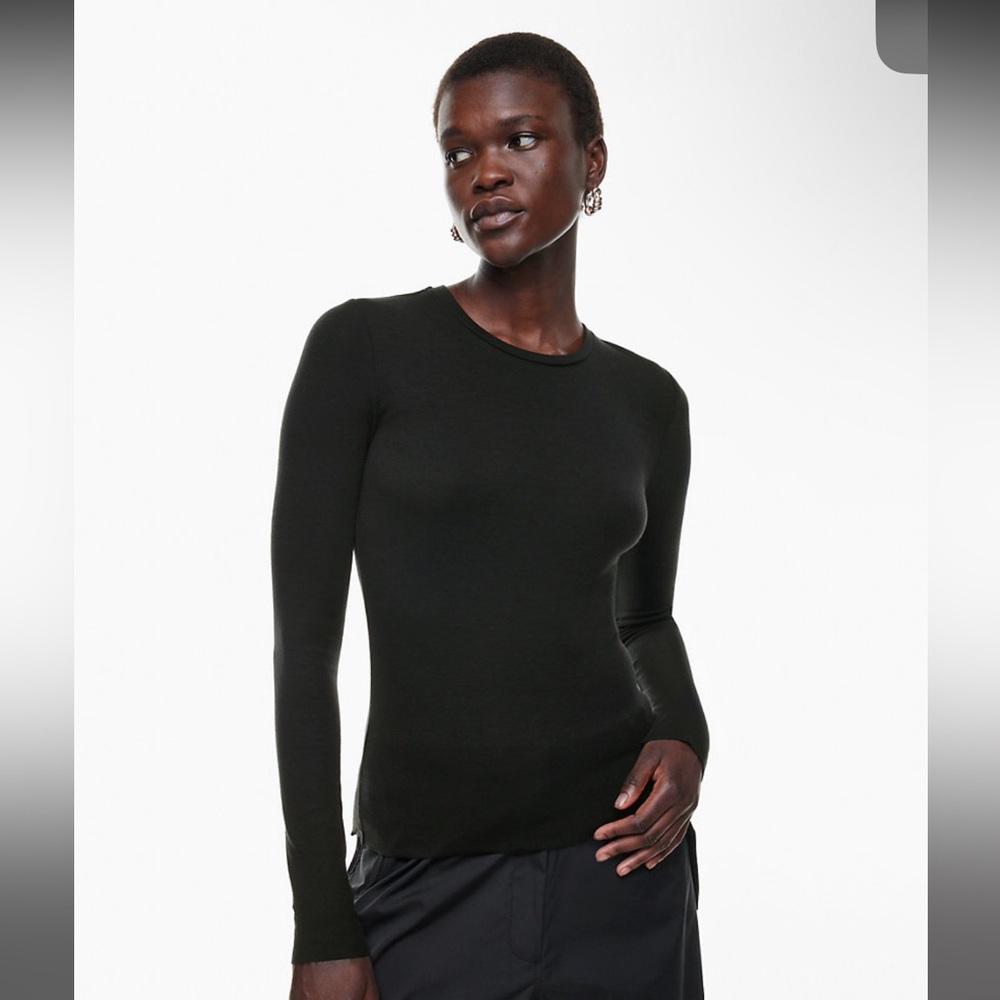 Aritzia The Group by Babaton Verve Black Long Sleeve size small